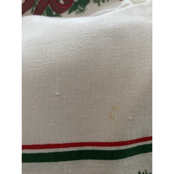 Vintage Christmas Tablecloth Christmas Poinsettia Approximate Size 82x59 Large - Picture 15 of 15